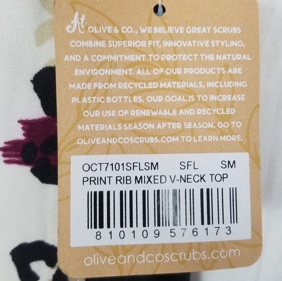 Olive & Co eco friendly scrub top - Picture 7 of 8